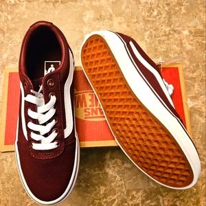 NWT - Vans "Ward" Canvas Burgundy 7.5